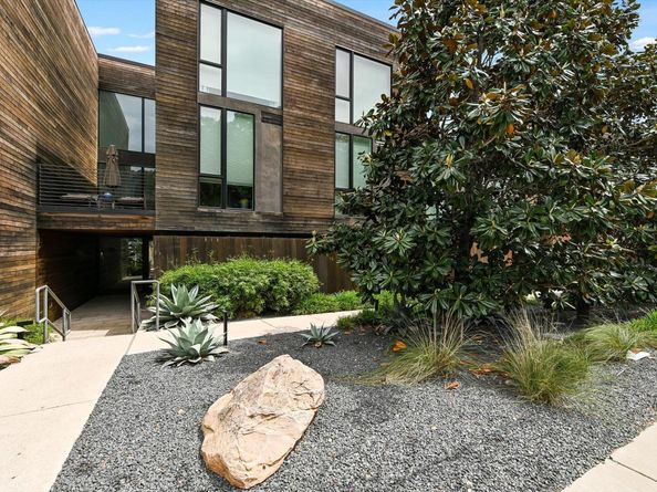 1010 W 10th ST 203, Austin TX 78703