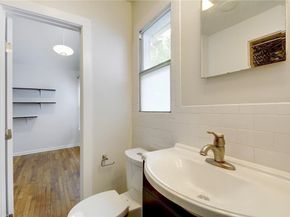 1110 W 22nd ST 13, Austin TX 78705