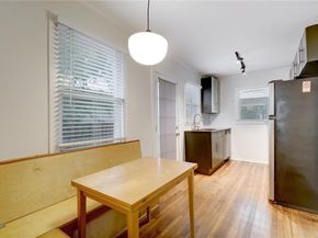 1110 W 22nd ST 13, Austin TX 78705