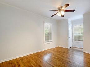 1110 W 22nd ST 13, Austin TX 78705