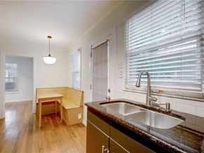 1110 W 22nd ST 13, Austin TX 78705