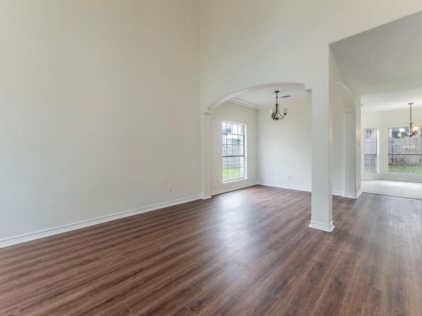 1102 W Park ST, Cedar Park TX 78613