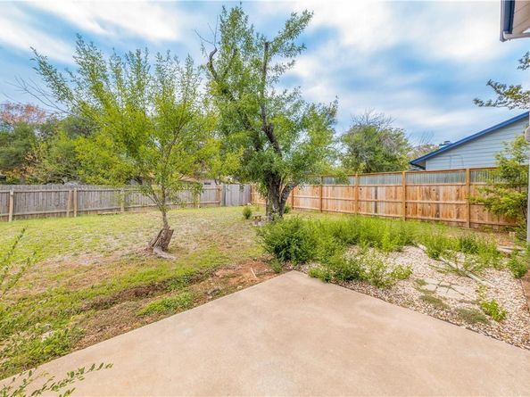 3901 Skipton DR, Austin TX 78727