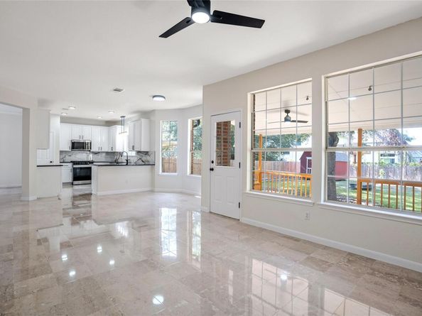 13102 Hunters Chase DR, Austin TX 78729
