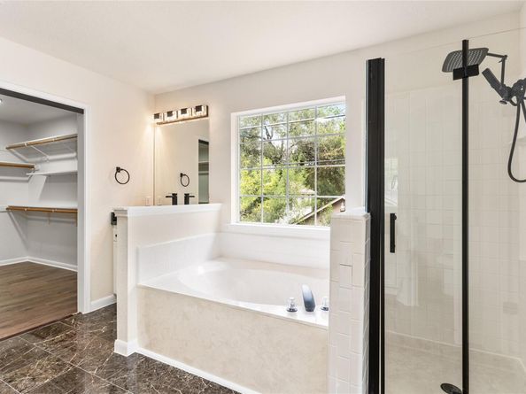 13102 Hunters Chase DR, Austin TX 78729