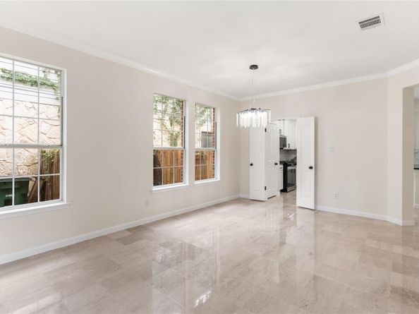 13102 Hunters Chase DR, Austin TX 78729