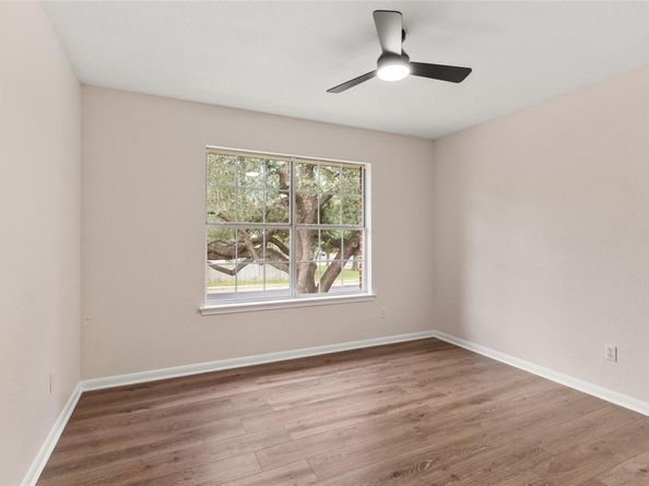 13102 Hunters Chase DR, Austin TX 78729