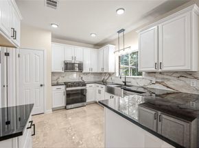 13102 Hunters Chase DR, Austin TX 78729