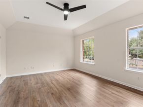 13102 Hunters Chase DR, Austin TX 78729