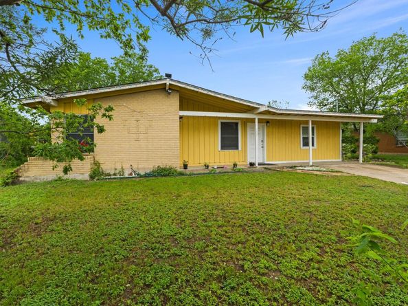 203 E Lola DR, Austin TX 78753