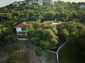 5242 McCormick Mountain DR E, Austin TX 78734