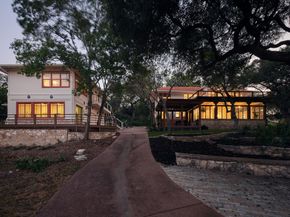 5242 McCormick Mountain DR E, Austin TX 78734