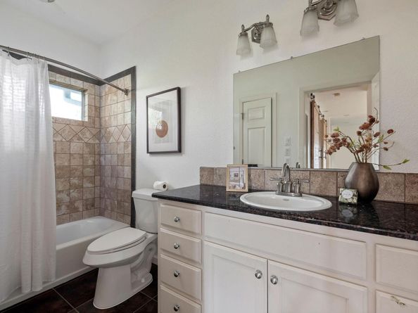 5242 McCormick Mountain DR E, Austin TX 78734