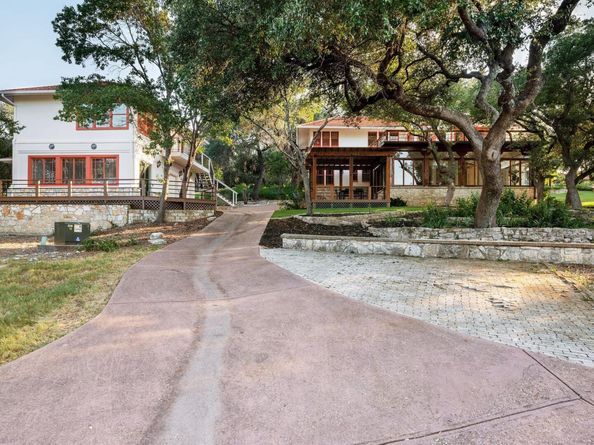 5242 McCormick Mountain DR E, Austin TX 78734