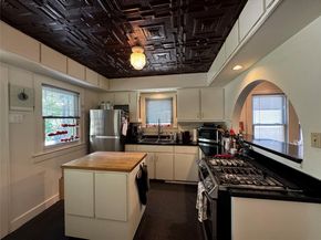 2002 East Side DR, Austin TX 78704