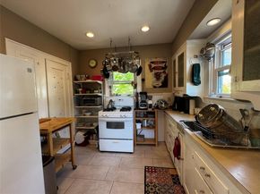 2002 East Side DR, Austin TX 78704