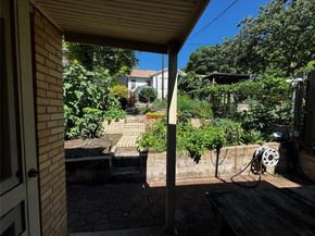 2002 East Side DR, Austin TX 78704