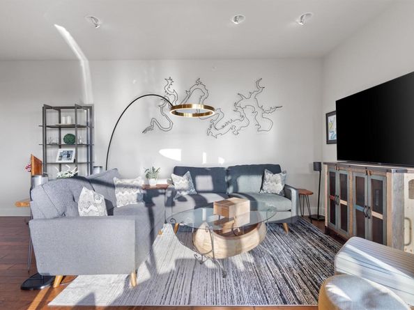 1101 Ivean Pearson RD E208, Lago Vista TX 78645