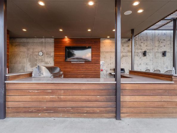 1101 Ivean Pearson RD E208, Lago Vista TX 78645