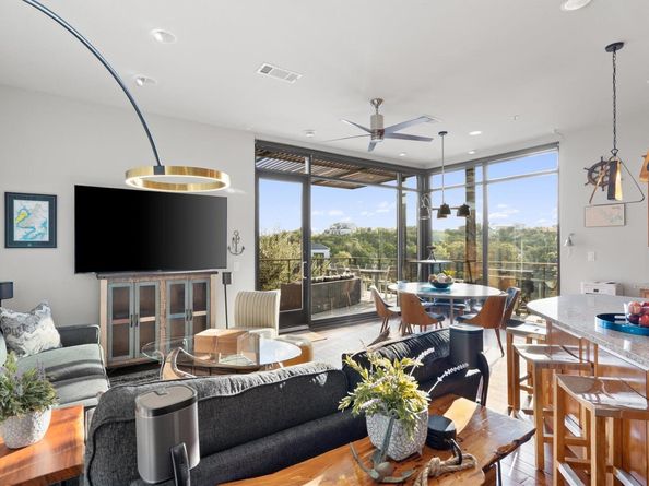 1101 Ivean Pearson RD E208, Lago Vista TX 78645