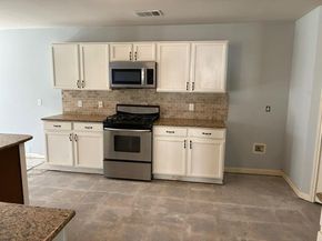 825 Barefoot CV, Round Rock TX 78665