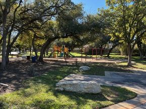 825 Barefoot CV, Round Rock TX 78665