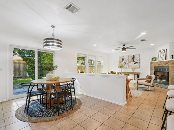 9607 Copper Creek DR, Austin TX 78729