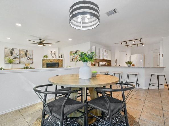 9607 Copper Creek DR, Austin TX 78729