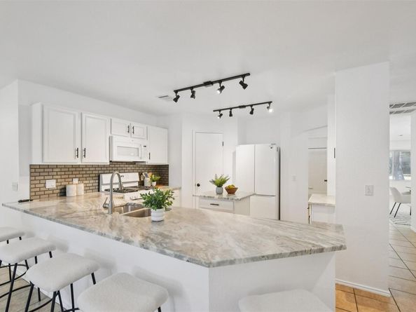 9607 Copper Creek DR, Austin TX 78729