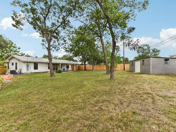 7503 Carriage DR, Austin TX 78752