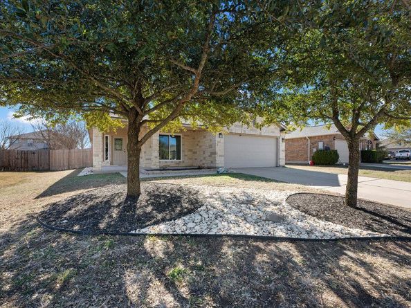 1016 Flanagan DR, Leander TX 78641