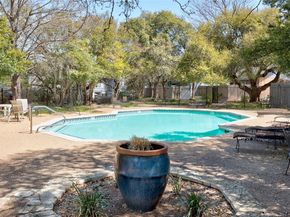 1411 Gracy Farms LN 52, Austin TX 78758