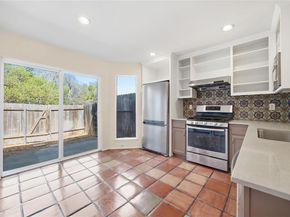 1411 Gracy Farms LN 52, Austin TX 78758