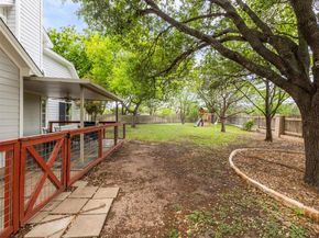 300 N Carriage Hills DR, Georgetown TX 78626