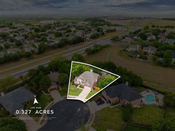300 N Carriage Hills DR, Georgetown TX 78626