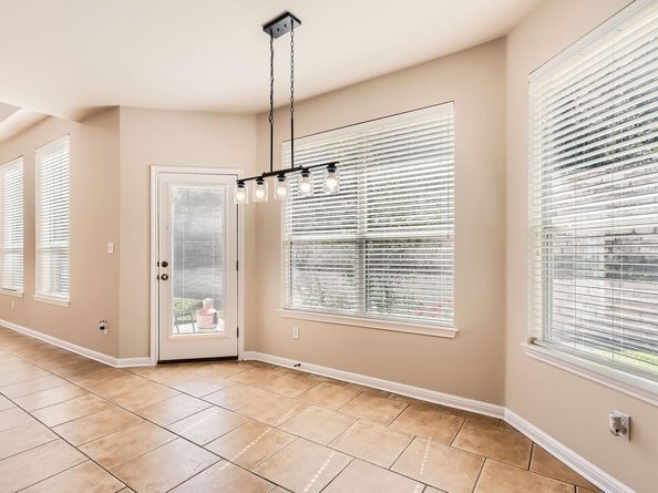 7701 Crackling Creek DR, Austin TX 78736