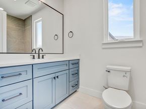 4127 E 12th ST 8, Austin TX 78721