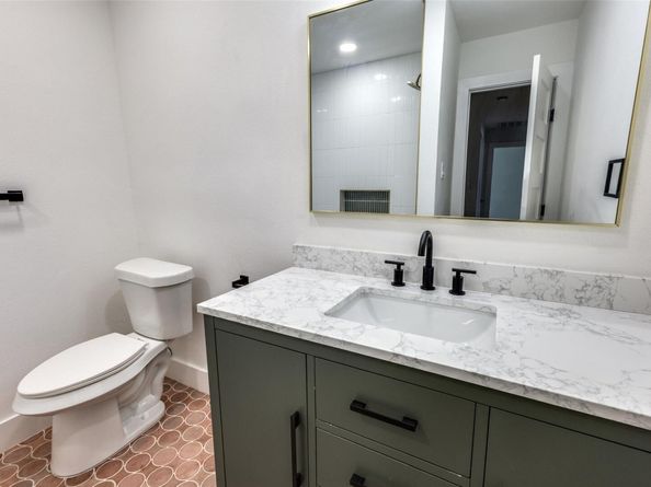 4209 Everest LN, Austin TX 78727