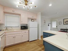 10612 Lakeside DR, Jonestown TX 78645