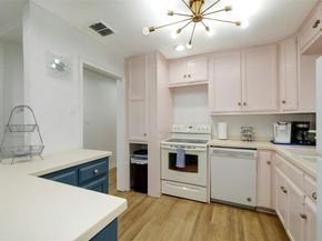 10612 Lakeside DR, Jonestown TX 78645