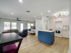 10612 Lakeside DR, Jonestown TX 78645