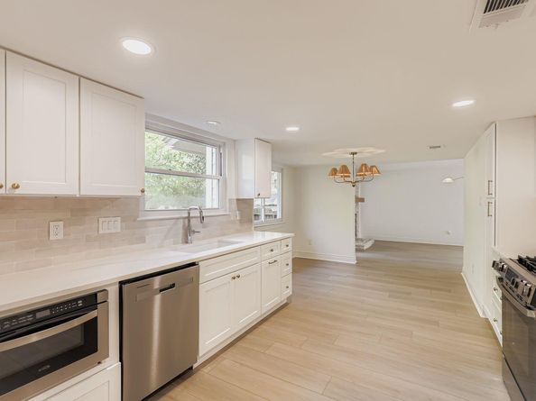 8011 Scotland Yard, Austin TX 78759