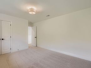 8011 Scotland Yard, Austin TX 78759