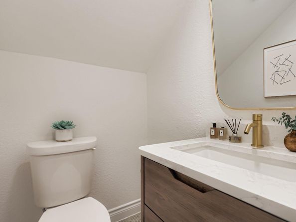 8011 Scotland Yard, Austin TX 78759