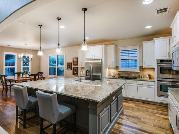 105 Whitley DR, Austin TX 78738