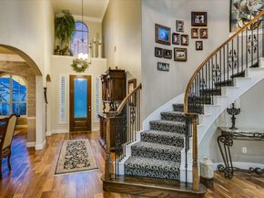 105 Whitley DR, Austin TX 78738