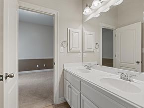 1240 Pine Forest CIR, Round Rock TX 78665