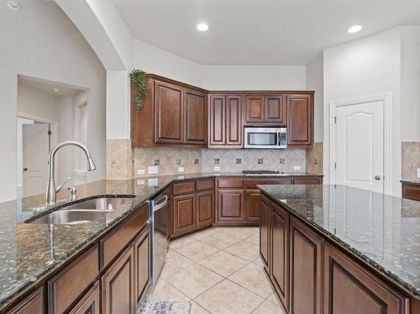 1240 Pine Forest CIR, Round Rock TX 78665