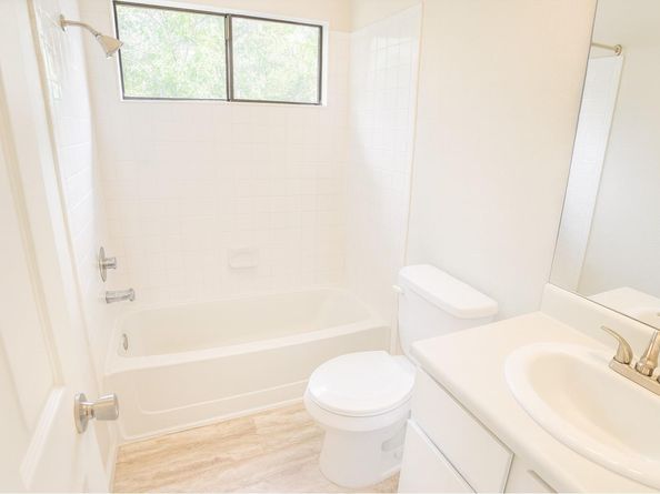 2318 Dowd LN, Austin TX 78728