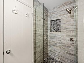 8906 Parkfield DR B, Austin TX 78758